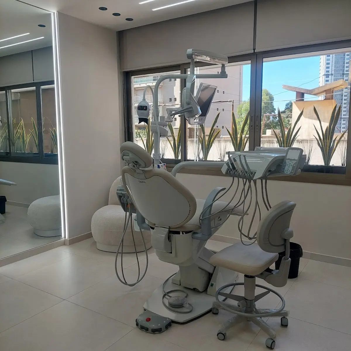 OraCare clinic environment